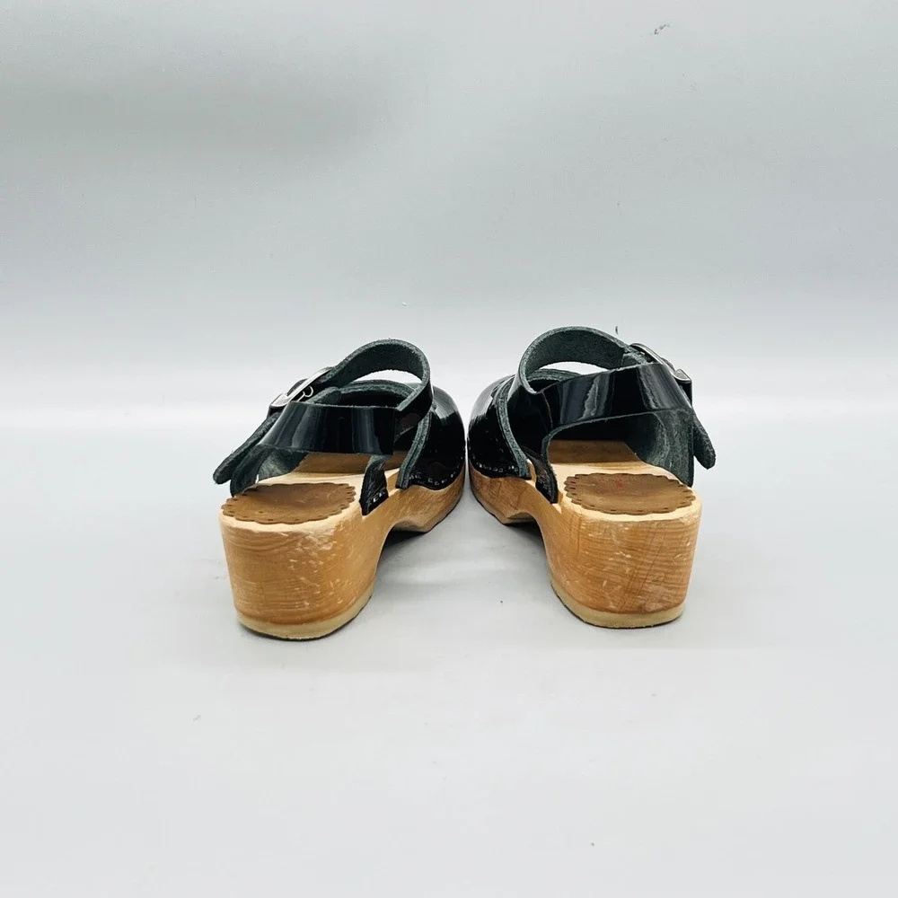 Hanna Andersson Clog Sandals Girls 11 Black Patent Leather Scalloped Wood Heel